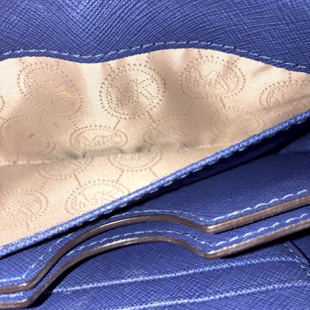 Michael Kors Continental Zip Around Blue Leather Wallet - Picture 8 of 8
